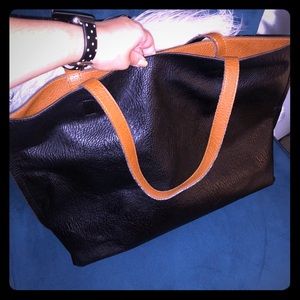 Reversible black and brown tote